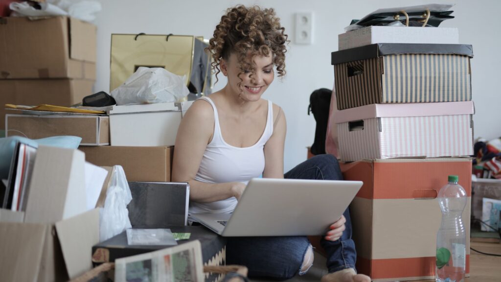 Decluttering - Blue Box Storage